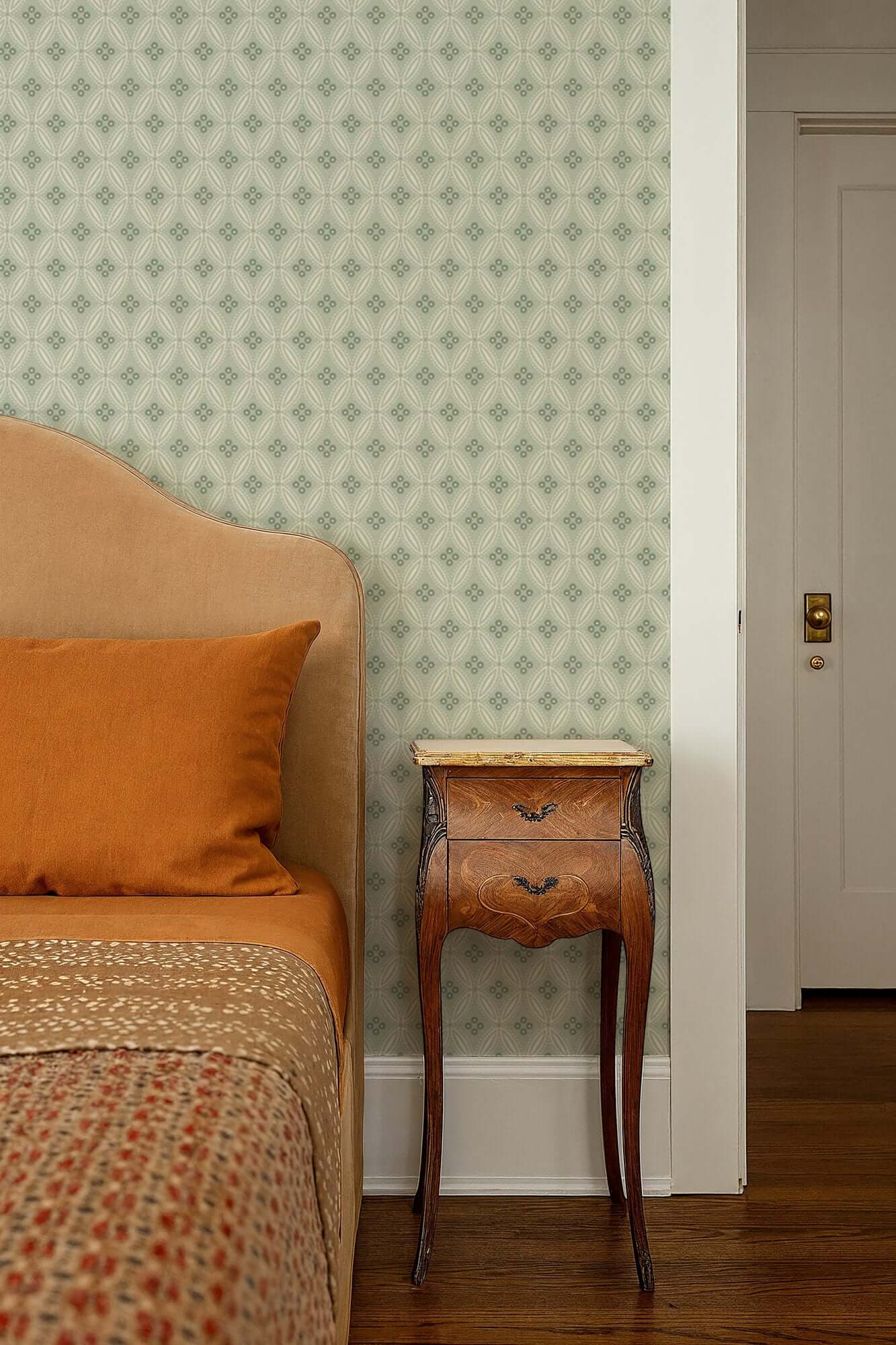 Mitchell Black Stone Lace Wallpaper - Seafoam Green