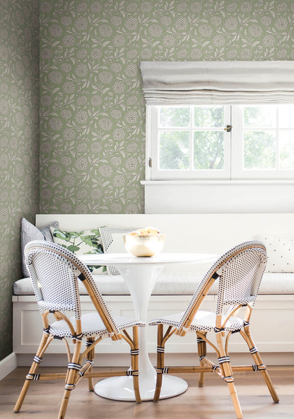 Antonina Vella Jardin Chatsworth Garden Wallpaper - Celery