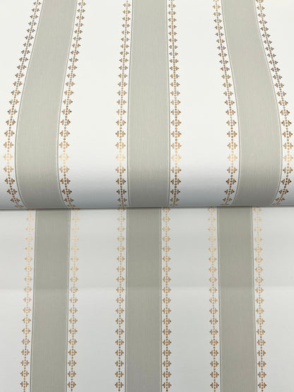 Antonina Vella Jardin Tilford Wallpaper - Beige & White