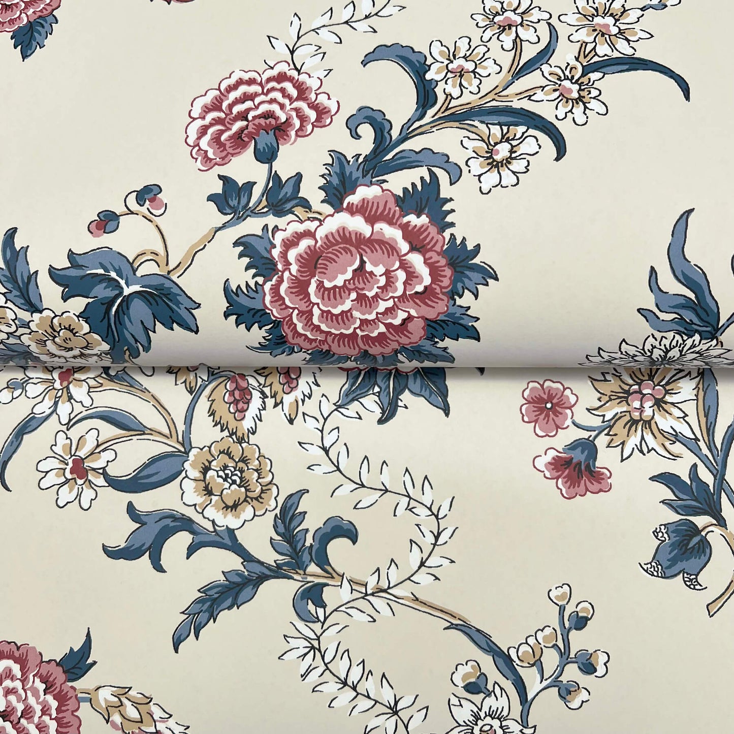 Antonina Vella Jardin Genevieve Wallpaper - Red & Navy