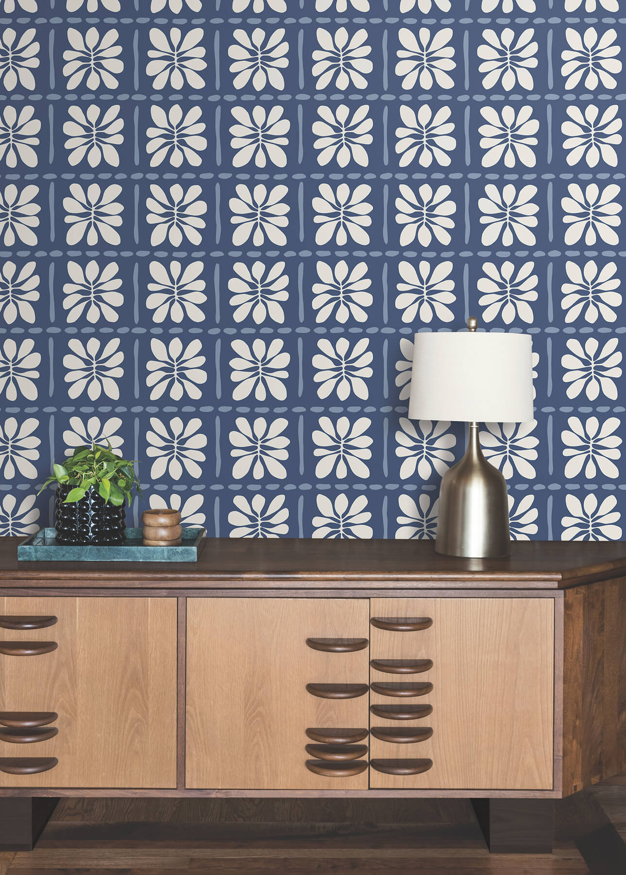 York Artisan Studio Mimosa Fleur Wallpaper - Ultramarine