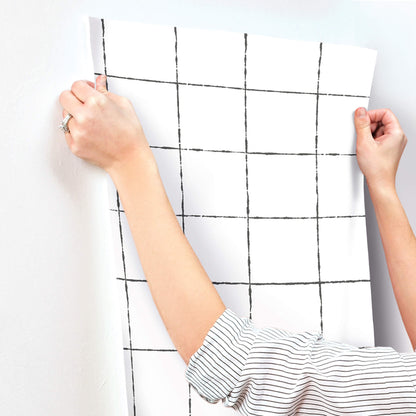 York Artisan Studio La Vitre Plaid Wallpaper - Carbon Black