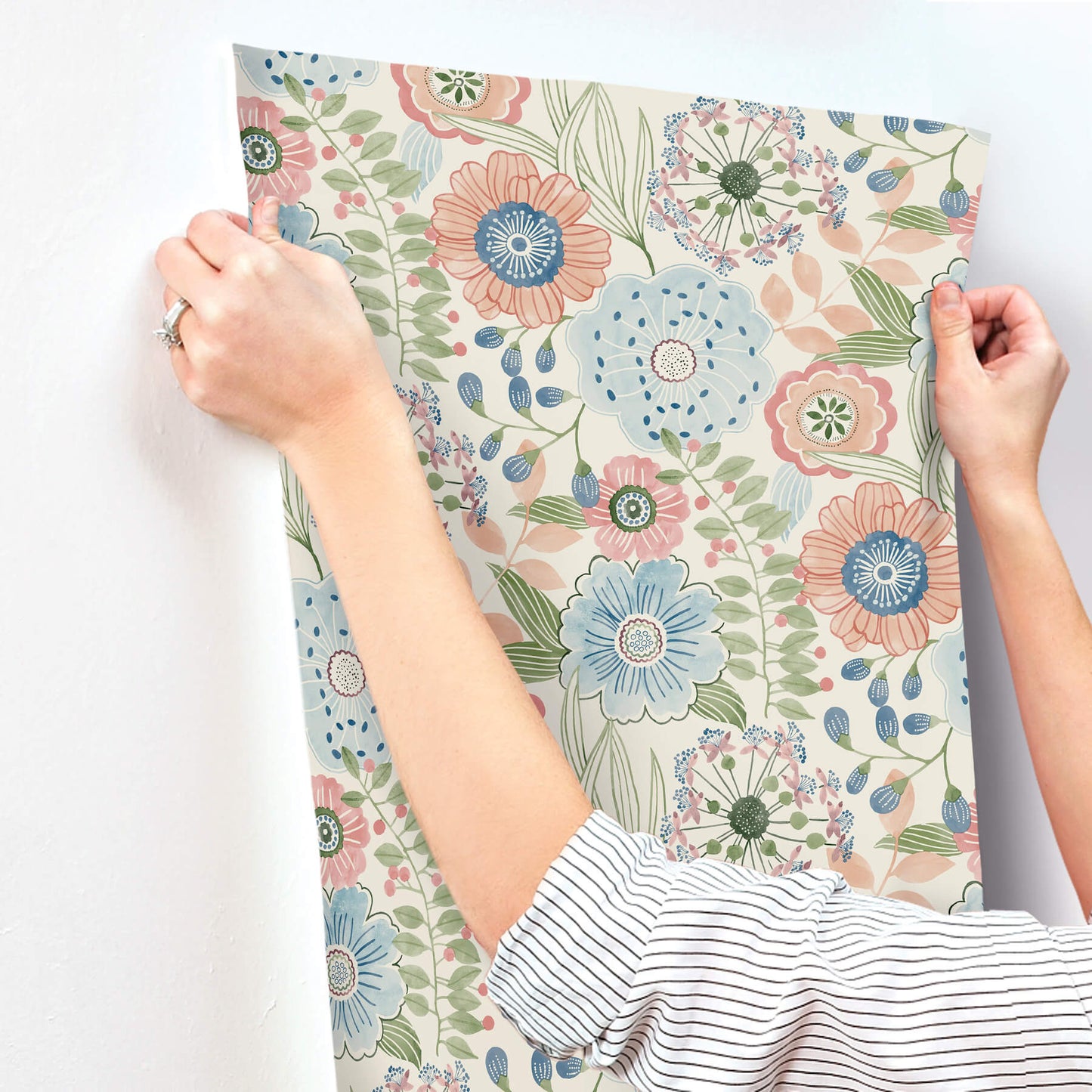 York Artisan Studio Artistic Bouquet Wallpaper - Multicolor