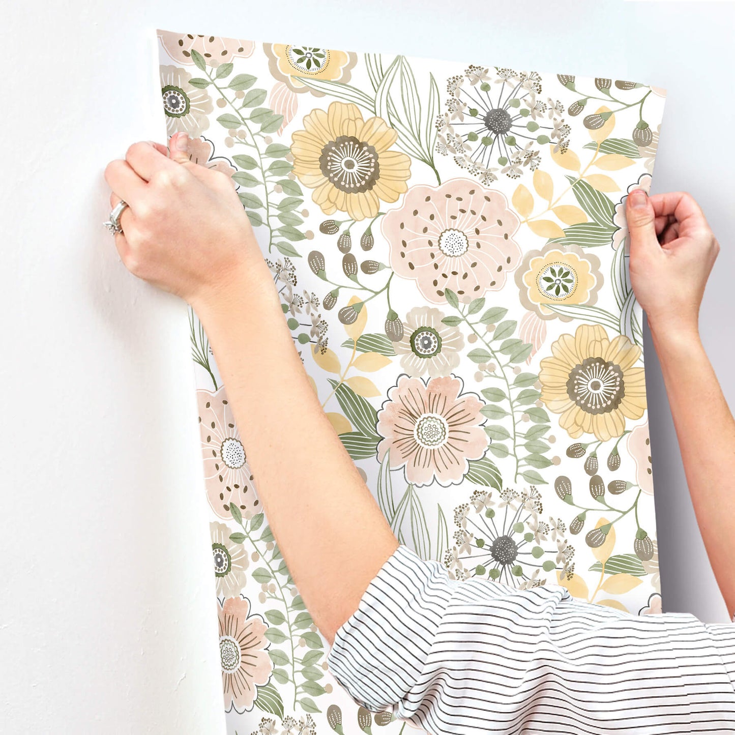 York Artisan Studio Artistic Bouquet Wallpaper - Coral & Lemon