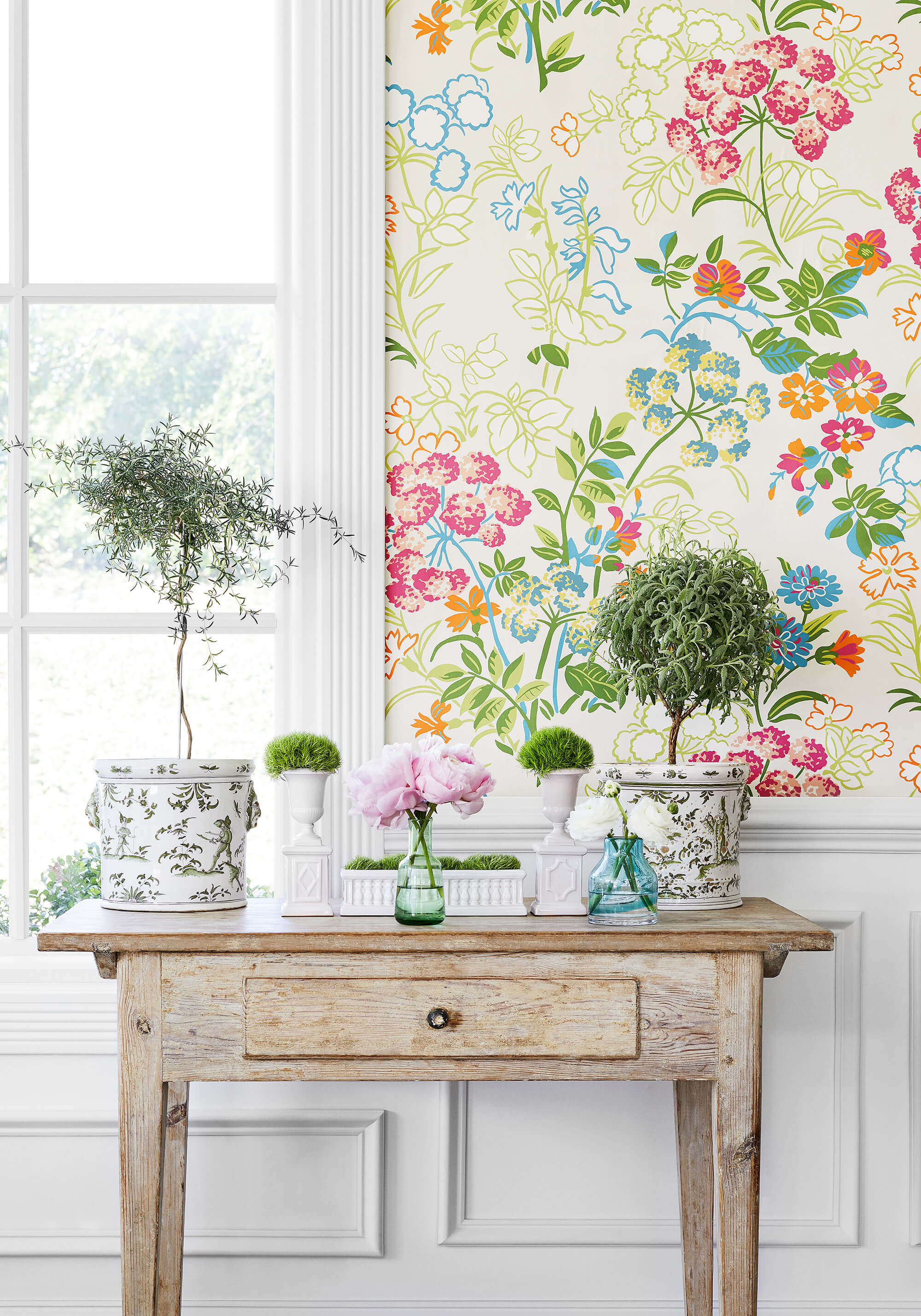 Thibaut Canopy Spring Garden Wallpaper - Cream