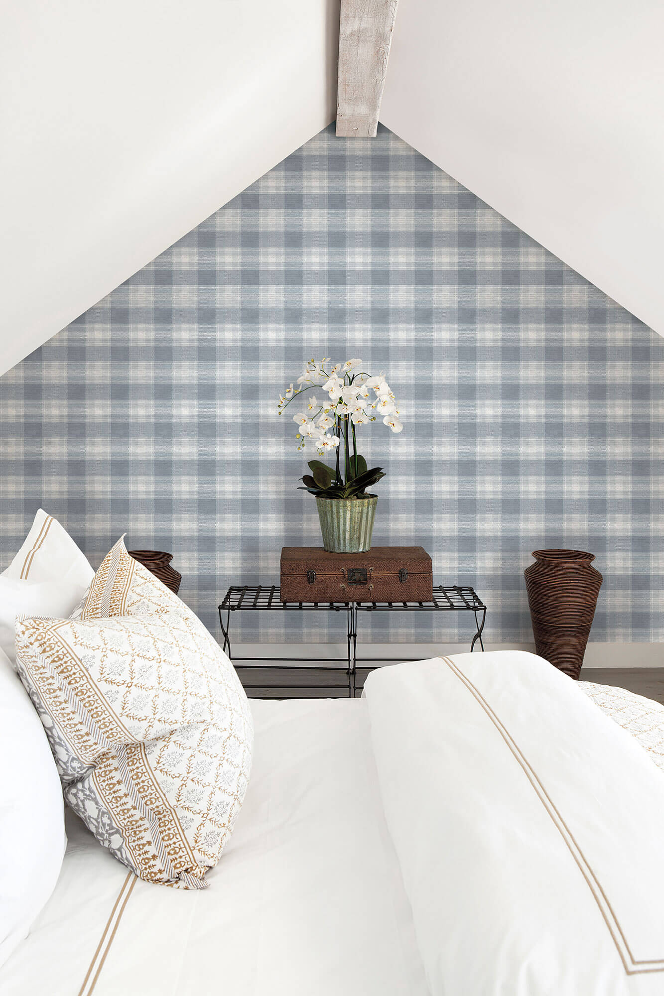11 Timeless Ways to Decorate with Buffalo Check Plaid  Checkered decor  Decor Plaid wallpaper