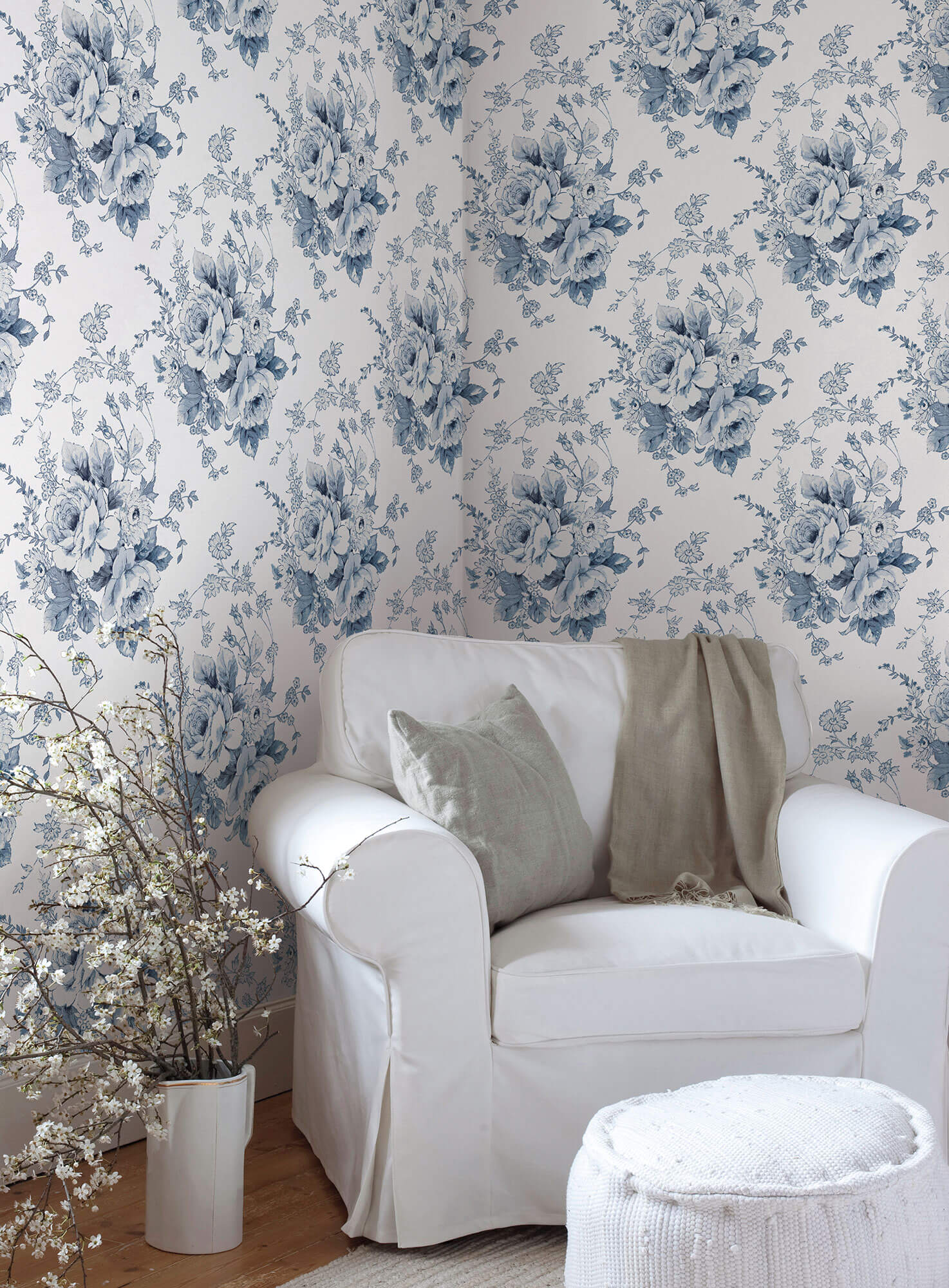 Blue And White Porcelain Pattern Background Wallpaper Image For Free  Download - Pngtree