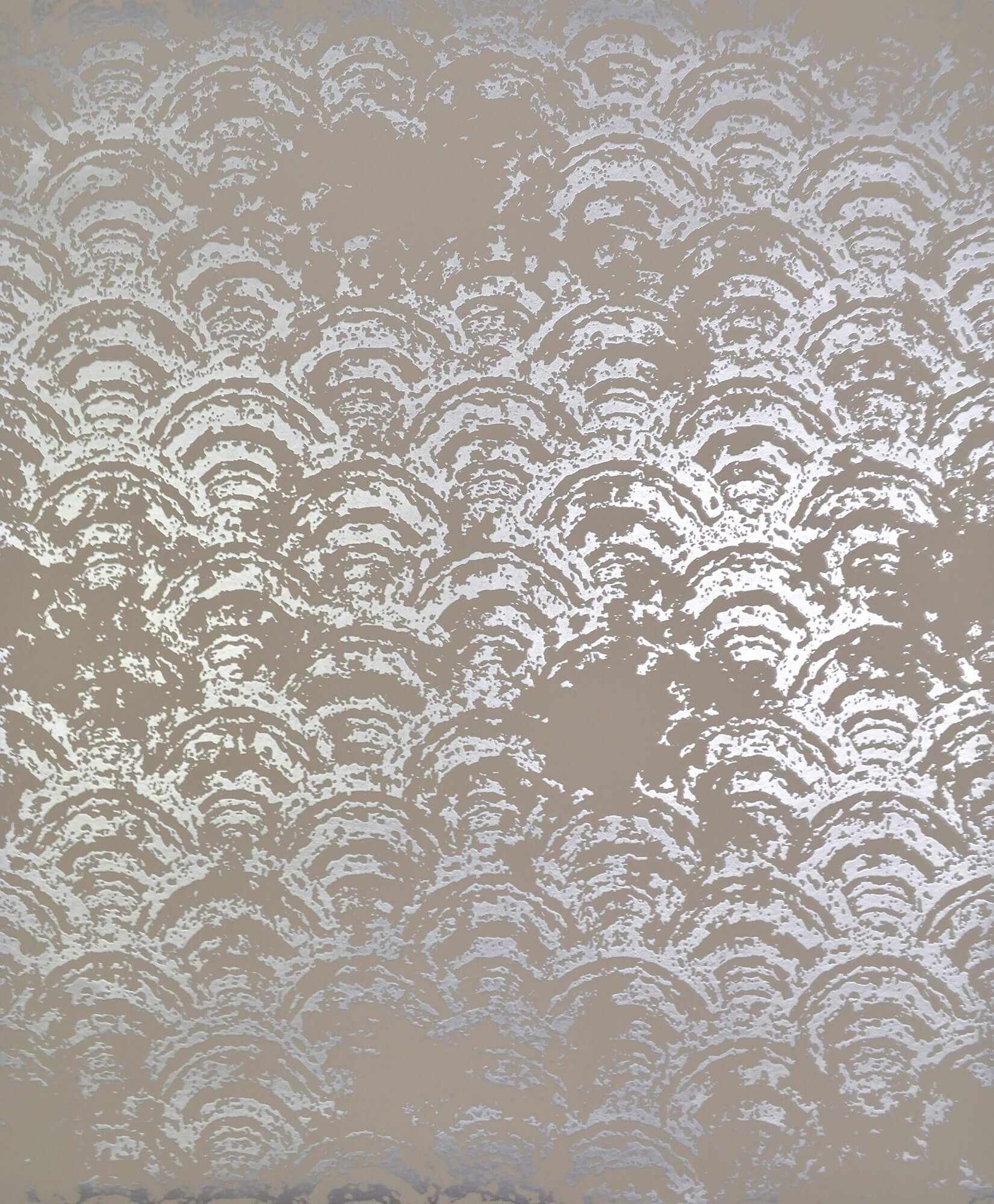NW3599 Antonina Vella Modern Metals Eclipse Wallpaper Khaki Silver