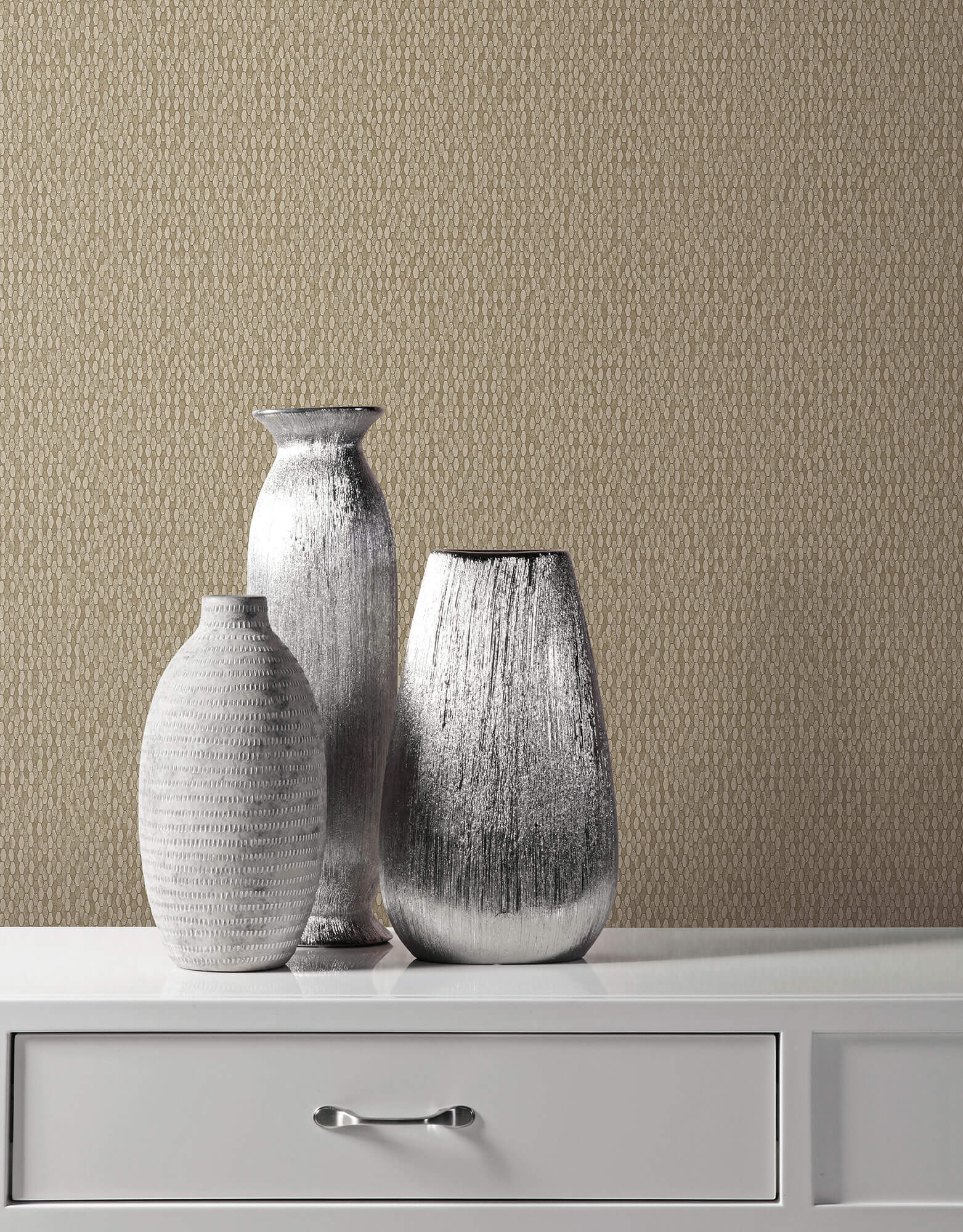 Y6231107 Stretched Hexagons Wallpaper Antonina Vella Taupe